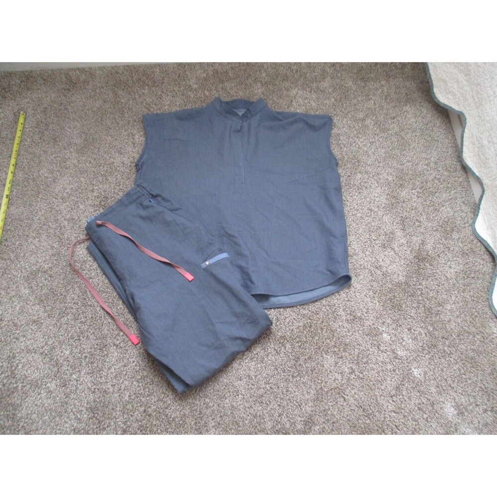 FIGS women’s M / L grey Blue Technical Collection Scrub Top & Pants Set